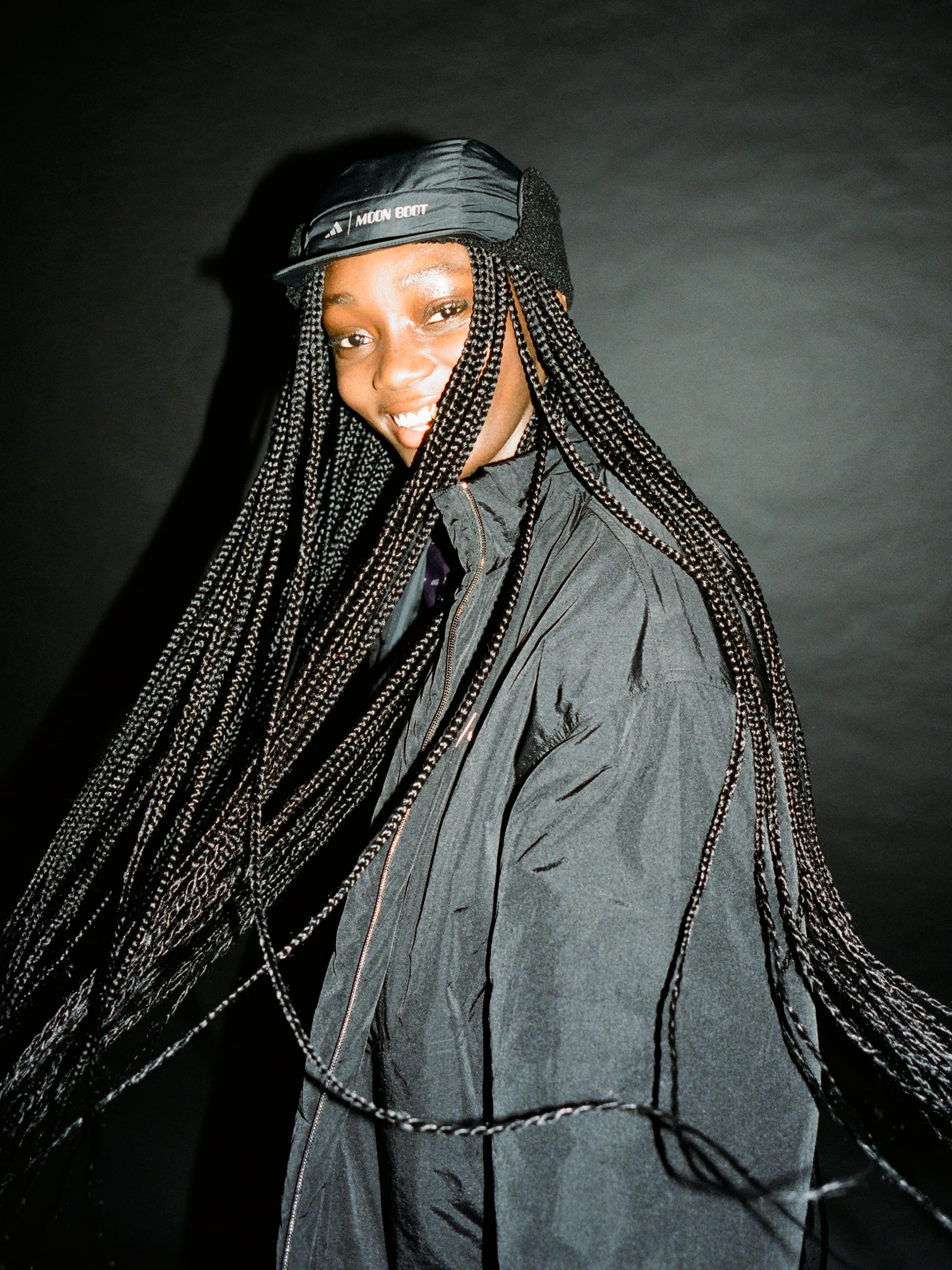 ADIDAS X MOON BOOT BLACK CAP image number 4