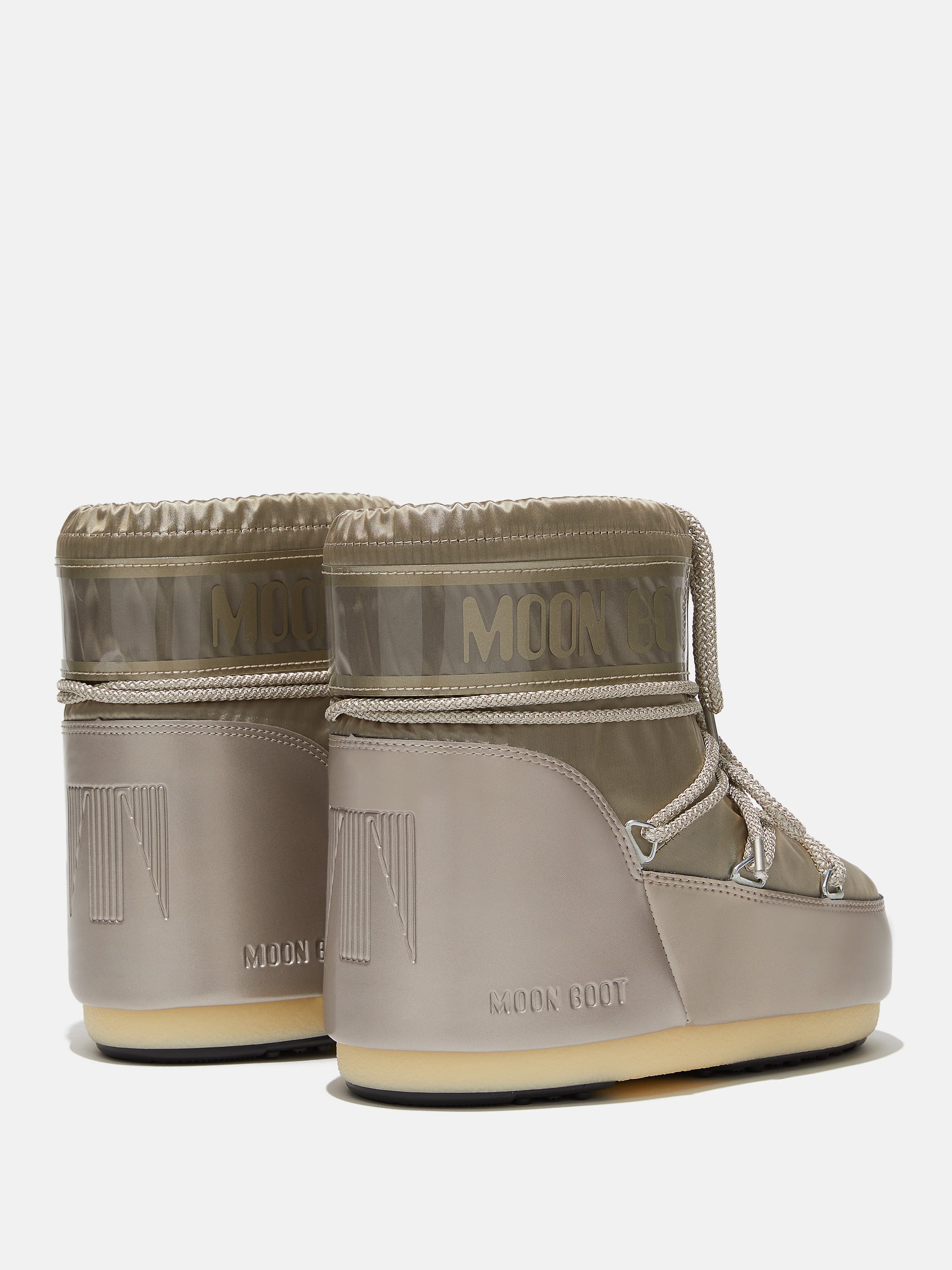 ICON LOW GLANCE PLATINUM SATIN BOOTS | Moon Boot®