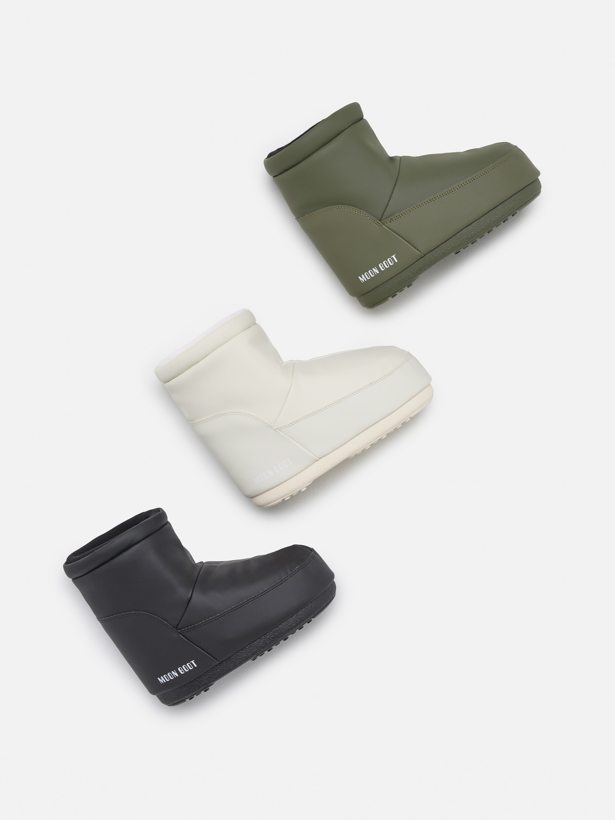 NO LACE BLACK RUBBER BOOTS | Moon Boot®