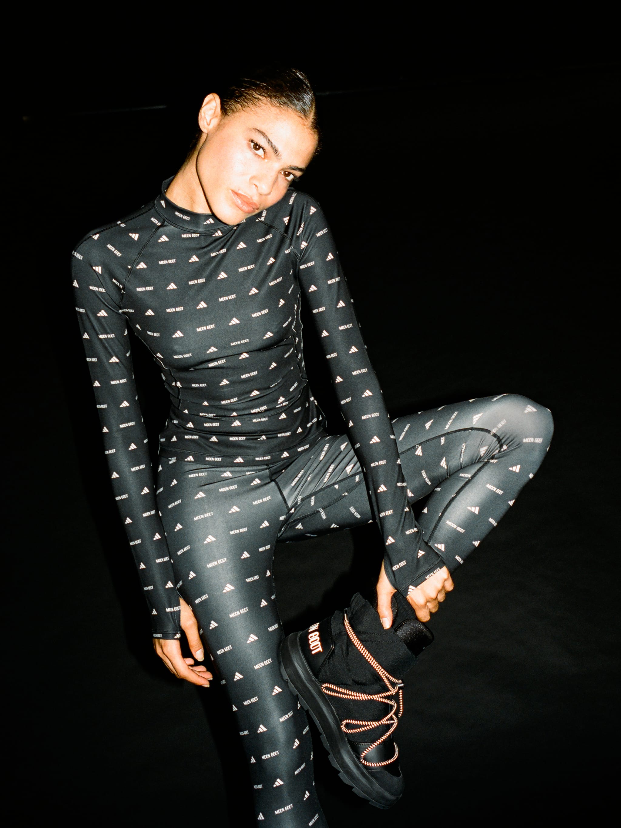 ADIDAS X MOON BOOT BLACK LEGGINGS image number 0
