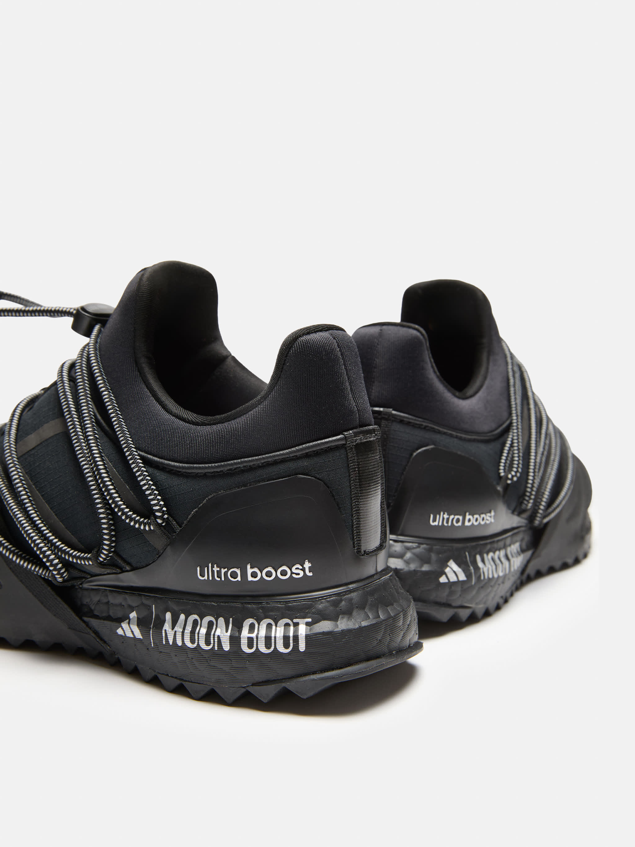 ADIDAS X MOON BOOT BLACK ULTRABOOST 1.0 LOW-TOP SNEAKERS image number 2