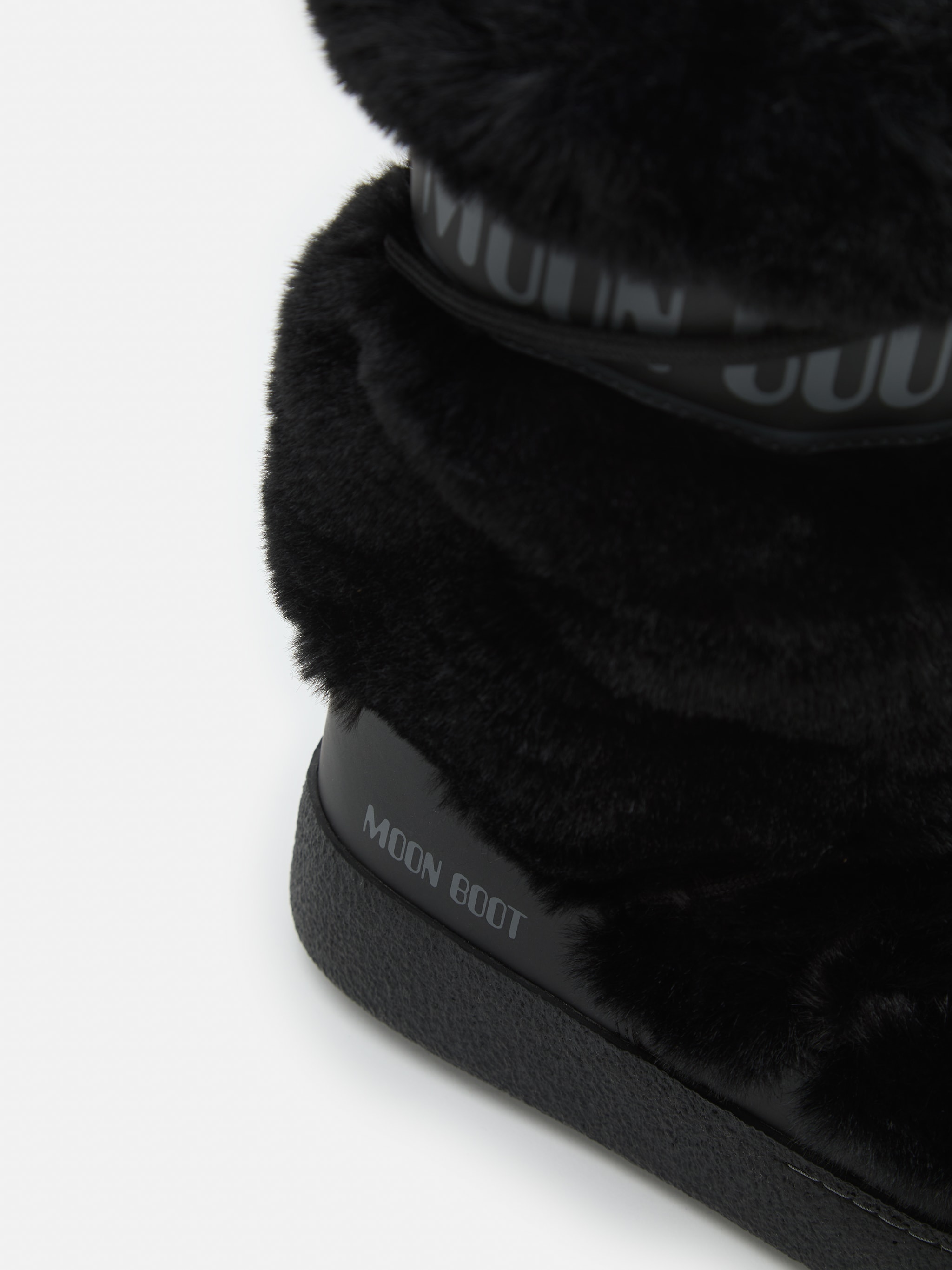 LTRACK BLACK FAUX-FUR HIGH BOOTS image number 2