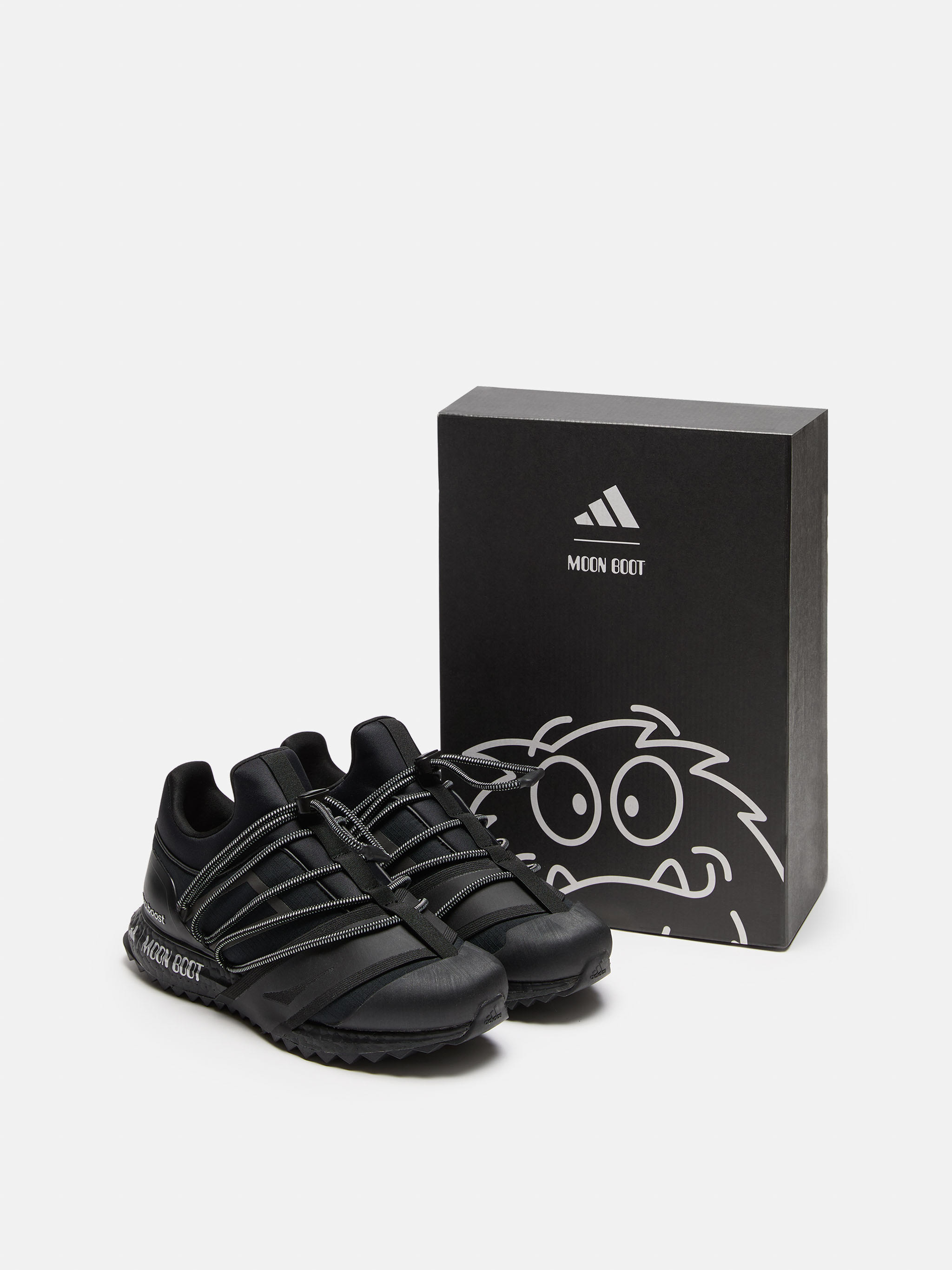 ADIDAS X MOON BOOT BLACK ULTRABOOST 1.0 LOW-TOP SNEAKERS image number 4