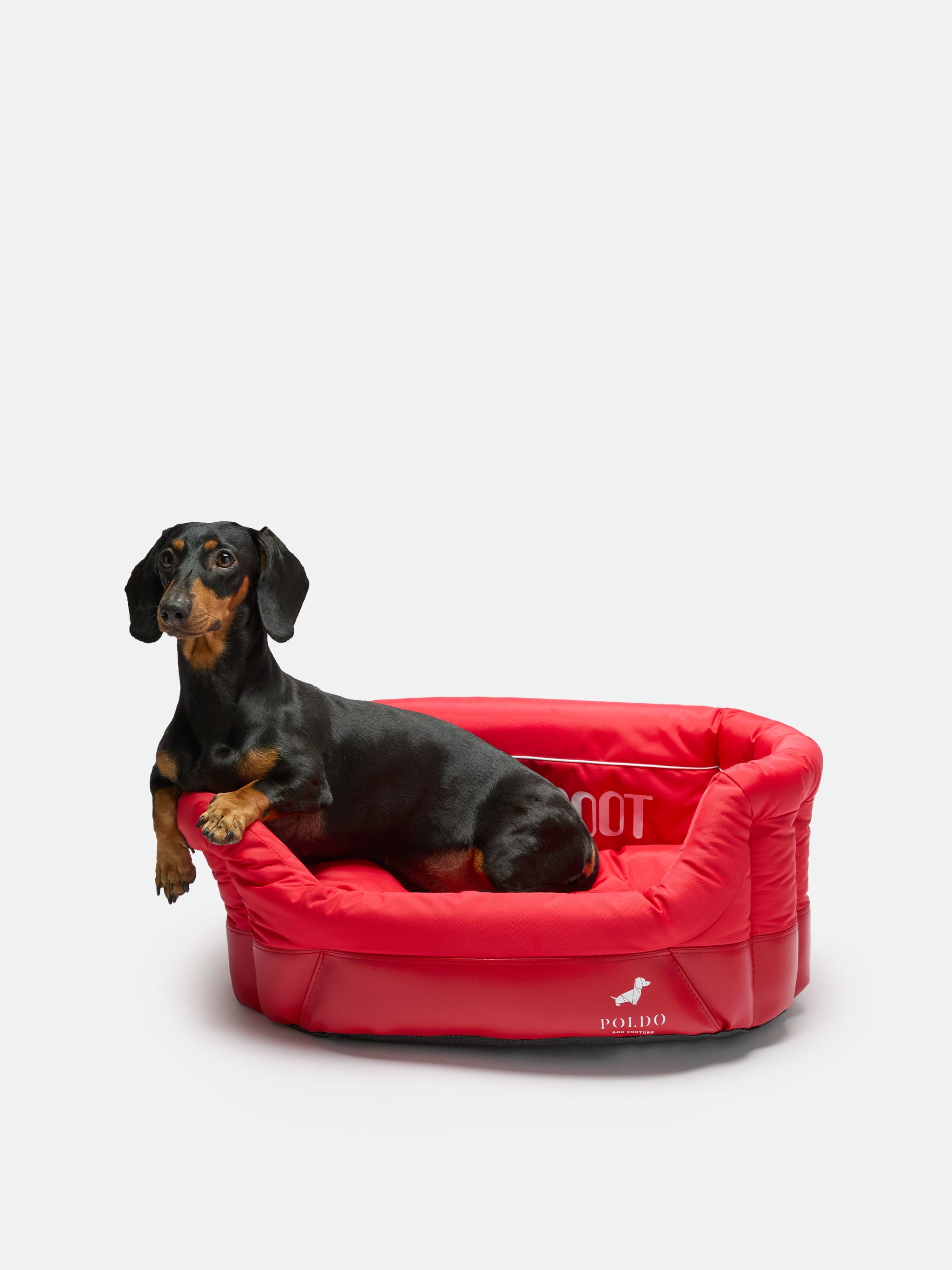 MOON BOOT X POLDO DOG COUTURE RED PADDED DOG BED image number 0
