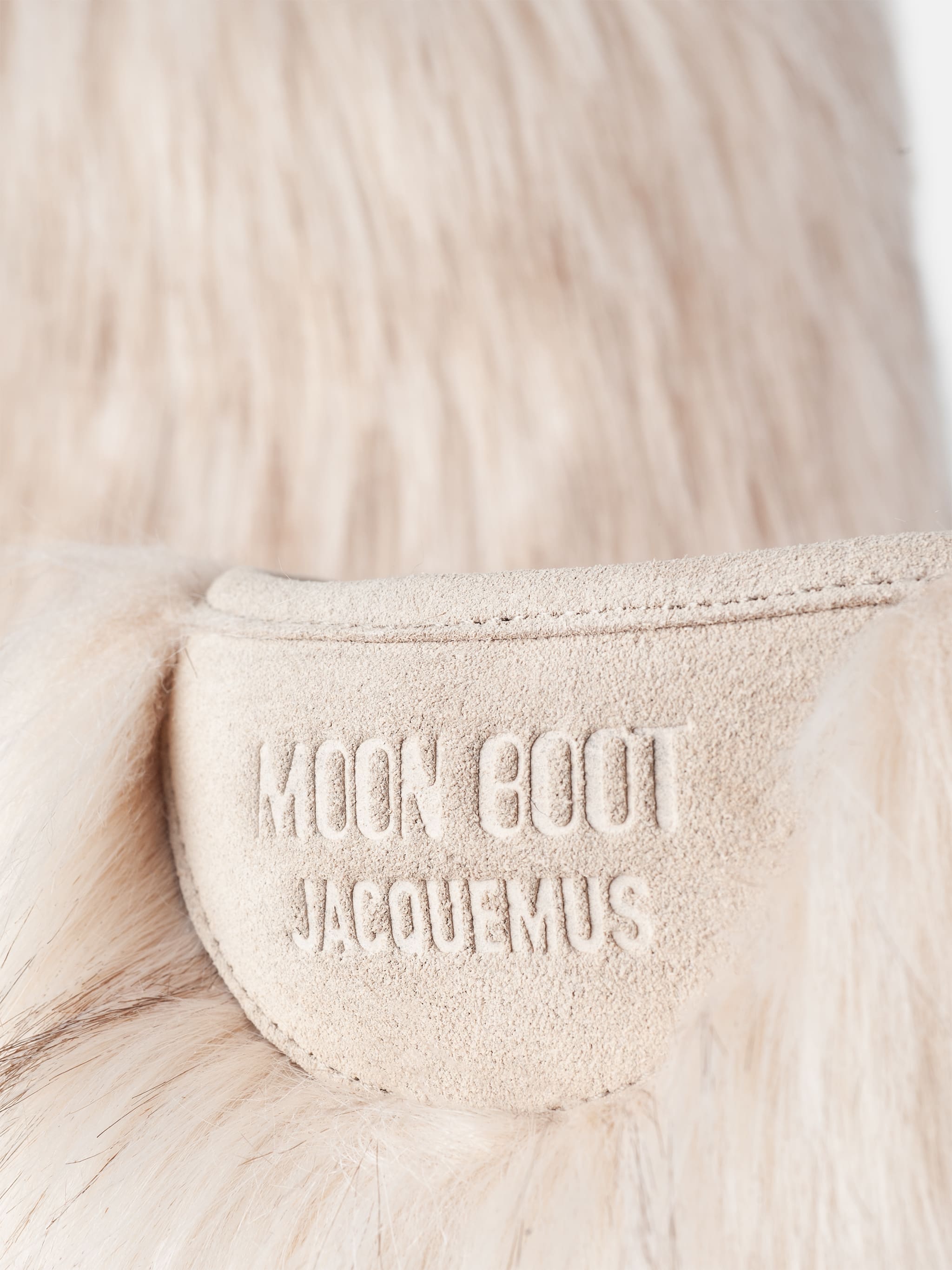 Jacquemus + Moon Boot Icon Yeti High White Faux-Fur Boots image number 4