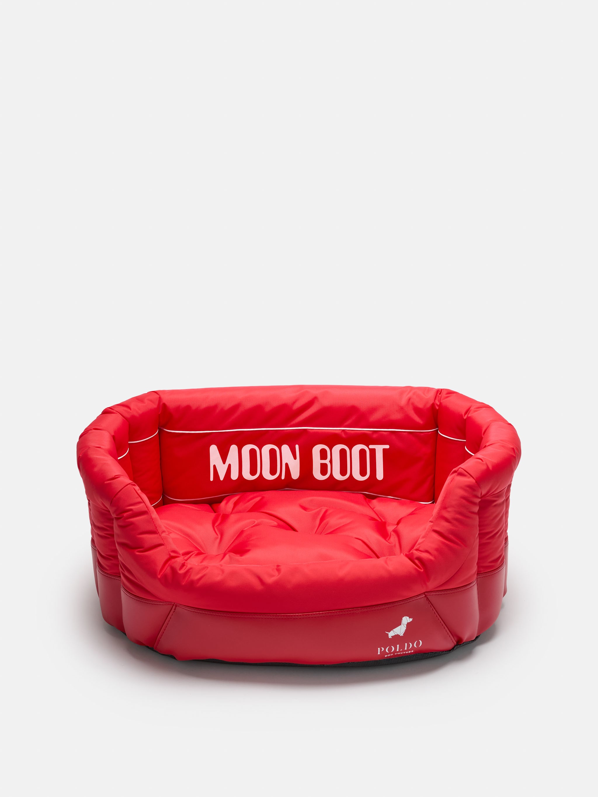 MOON BOOT X POLDO DOG COUTURE RED PADDED DOG BED image number 1