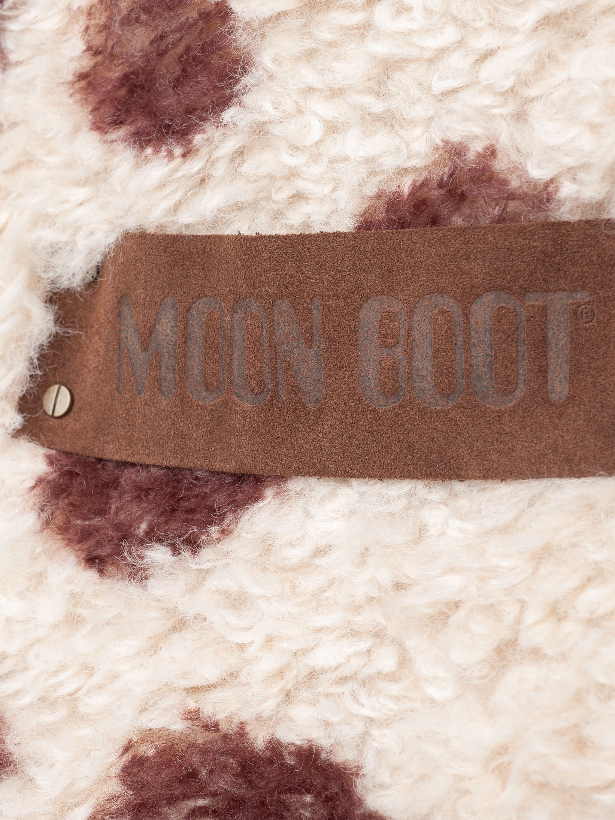 BROWN FURRY TOTE BAG image number 4