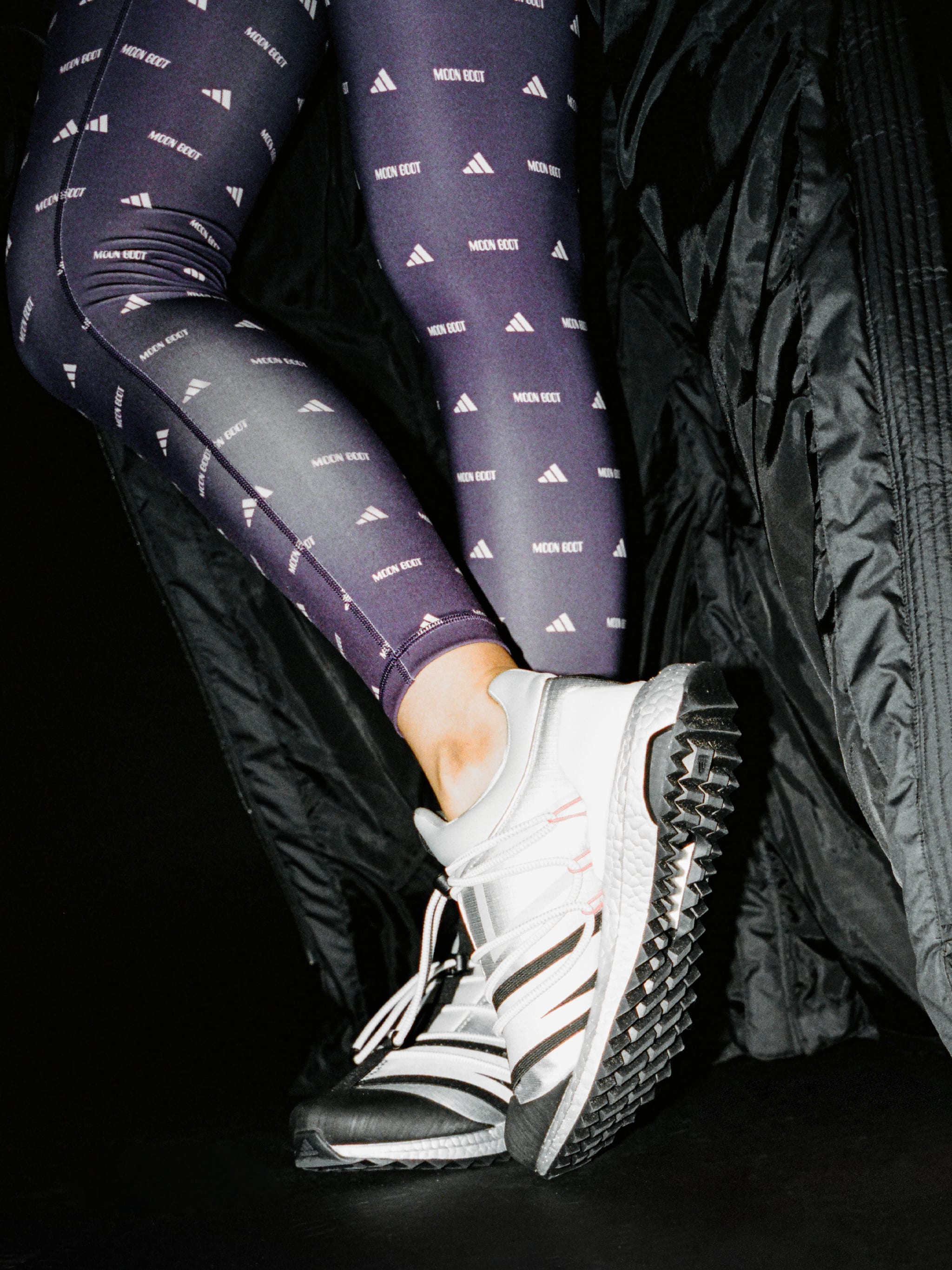ADIDAS X MOON BOOT PLUM LEGGINGS image number 3