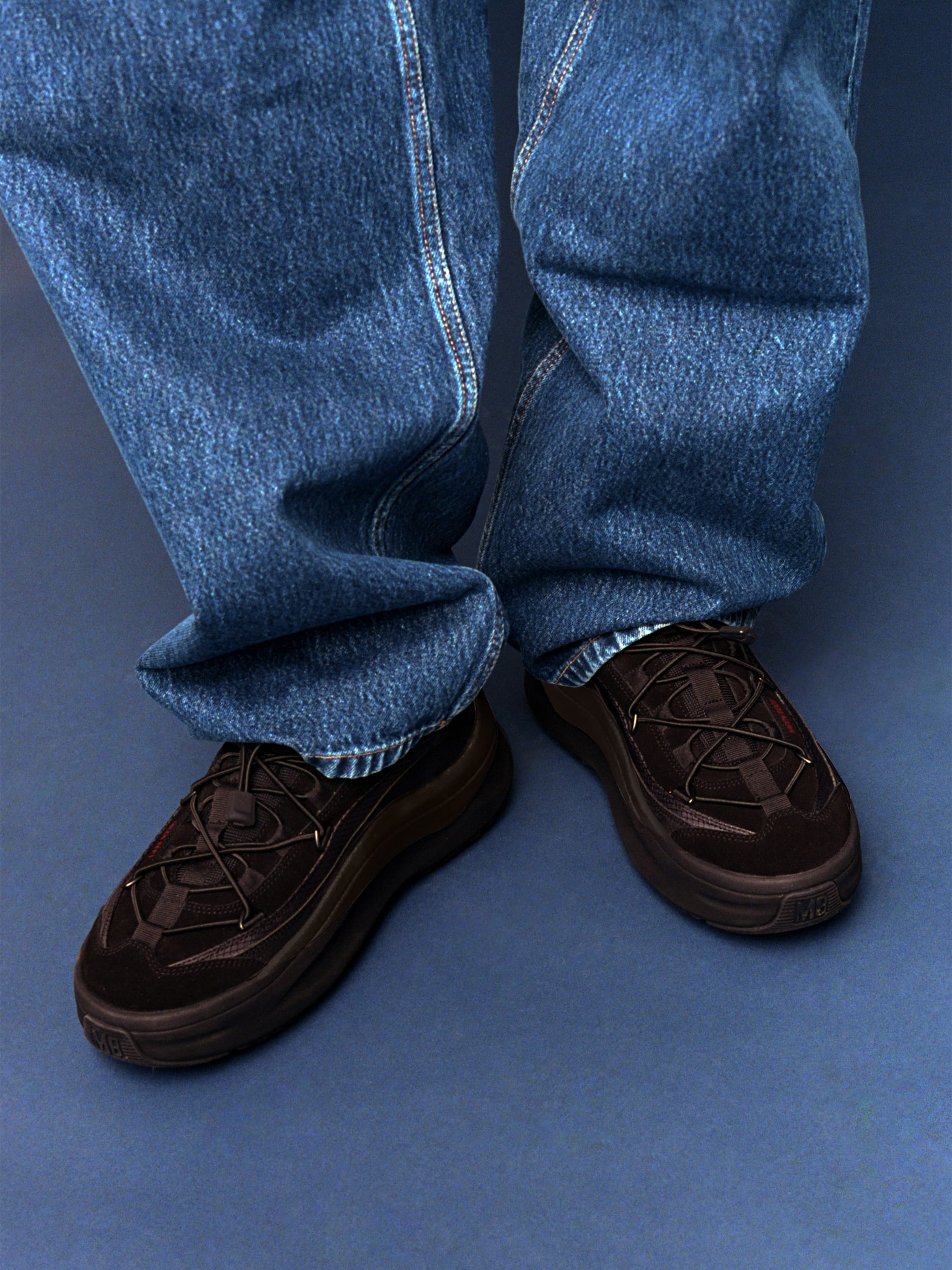 MOON247 XLACE BLACK SNEAKERS image number 6