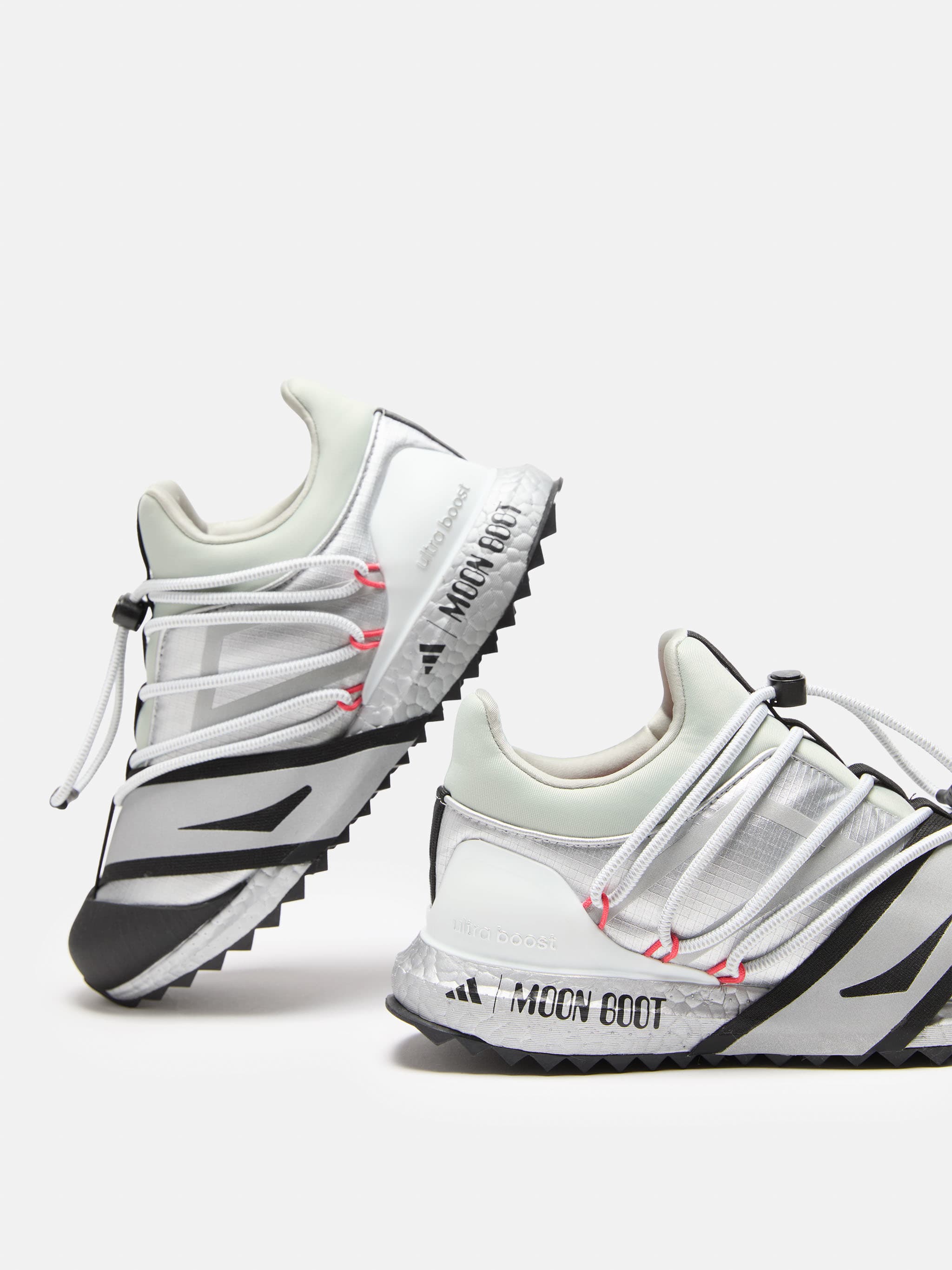 ADIDAS X MOON BOOT MATTE SILVER ULTRABOOST 1.0 LOW-TOP SNEAKERS image number 3