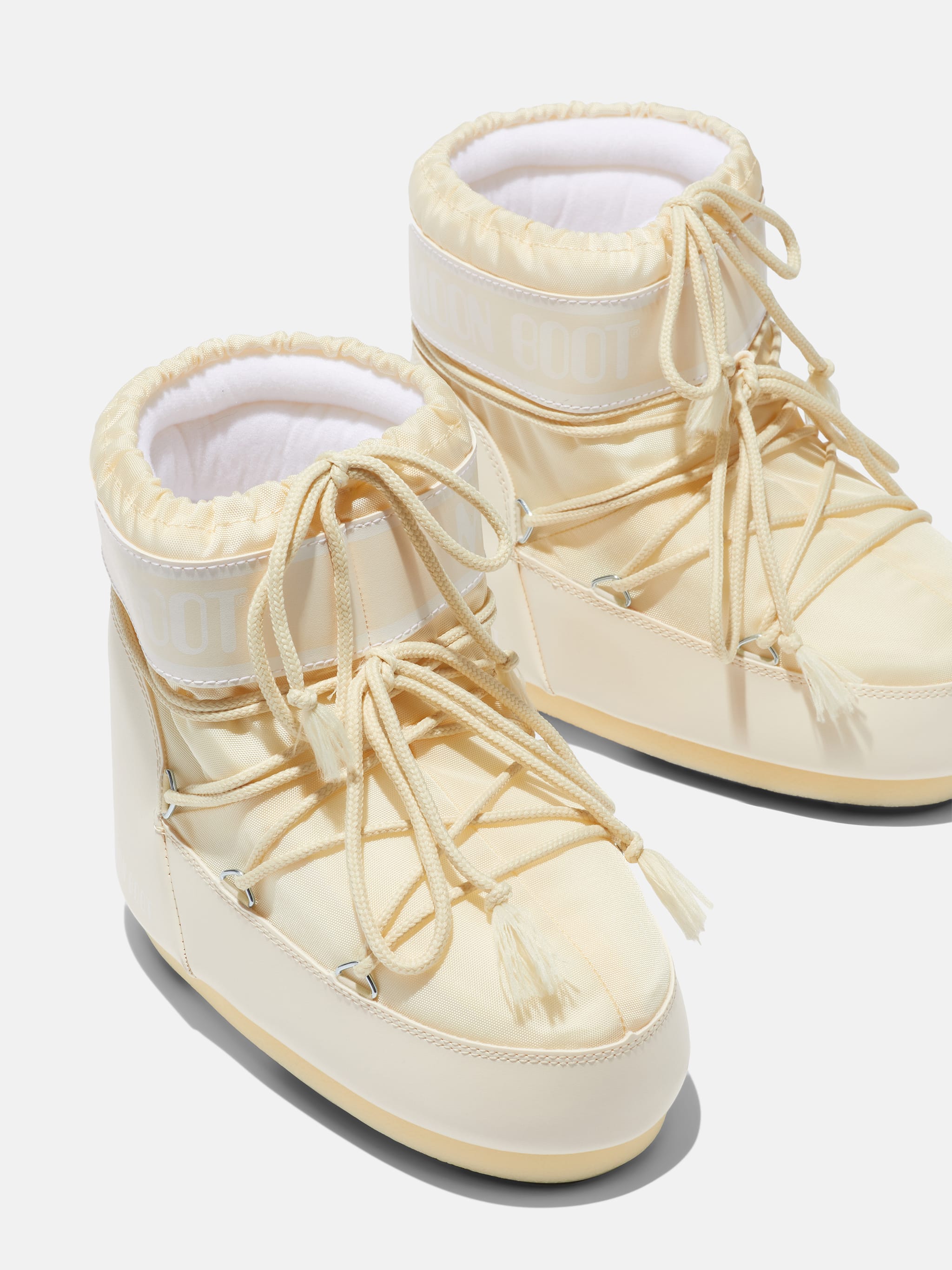 【MOON BOOT】ICON LOW クリーム ラバー ブーツ ICON LOW CREAM NYLON BOOTS | Moon Boot®