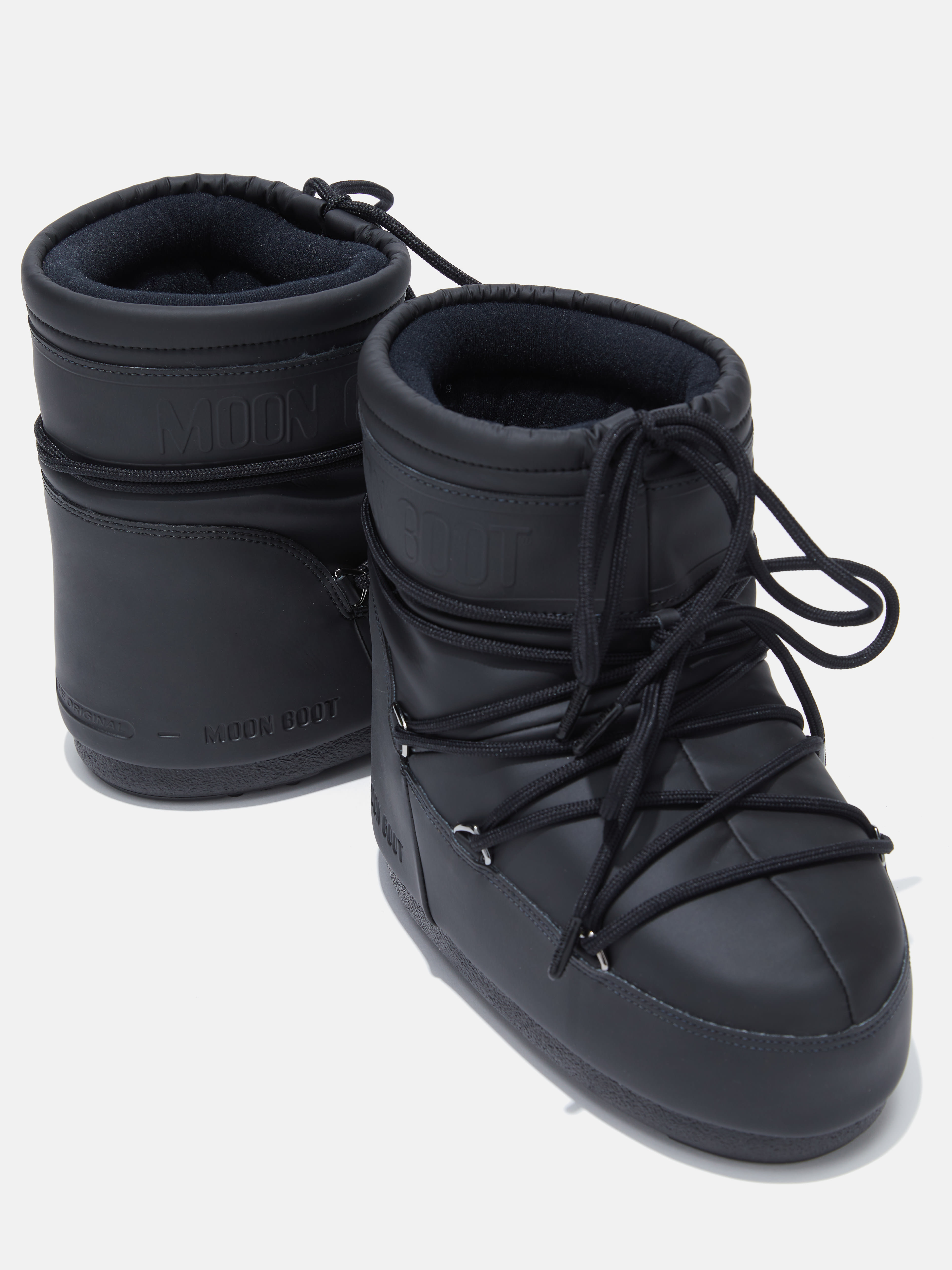 ICON LOW BLACK RUBBER BOOTS | Moon Boot®